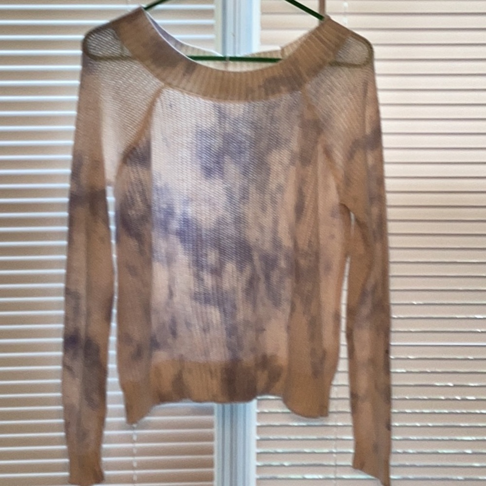 No comment  women sweater size medium